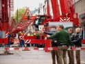 Ausleger vom Mobil Kran abgerissen Koeln Schaafenstr Habsburgering P219